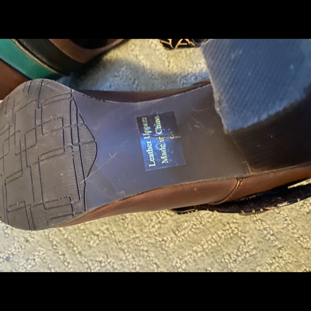 Elite Heels - Picture 2 of 2